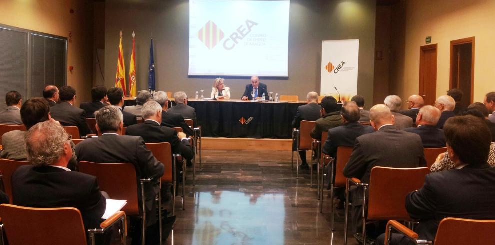 Educación y empresarios aragoneses intercambian propuestas de colaboración y de mejora para la Formación Profesional 