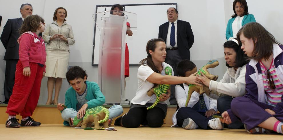 Rudi apuesta por el trabajo conjunto de poderes públicos y entidades privadas para garantizar la prestación de servicios a las personas con discapacidad