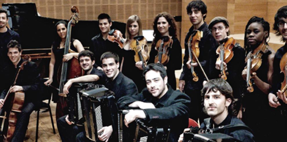 La Orquesta Típica “Central” del CSMA llena de tangos el Auditorio de Zaragoza