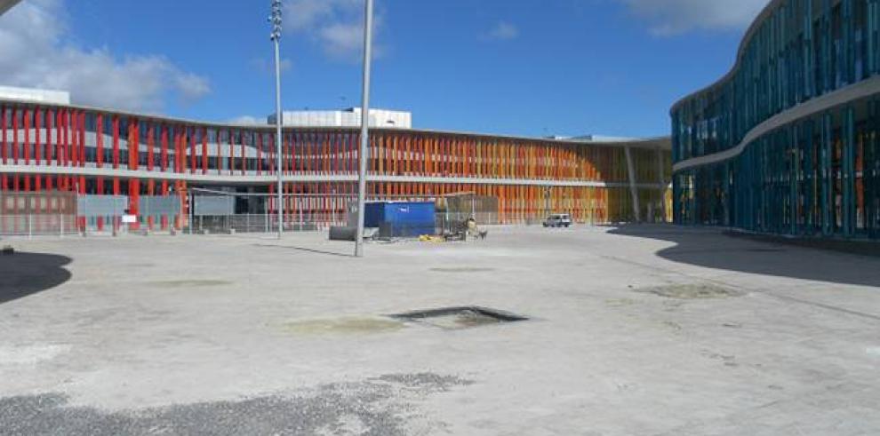 Expo Zaragoza Empresarial adjudica los contratos para  la urbanización de la plaza entre los edificios Vidal de Canelles y Ebro 2  y para la consolidación de las fachadas de los Ebros (2,3,4,5)