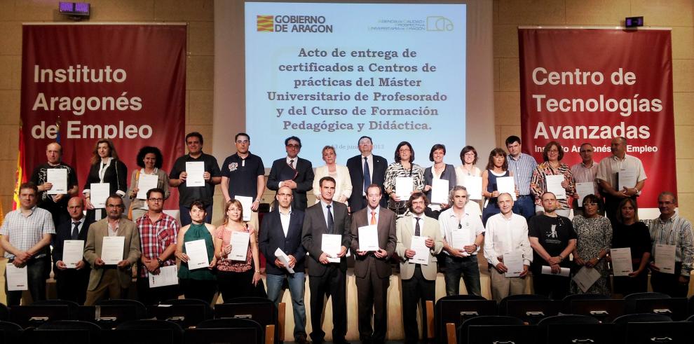 Educación crea una red estable de centros para las prácticas del Master de profesorado