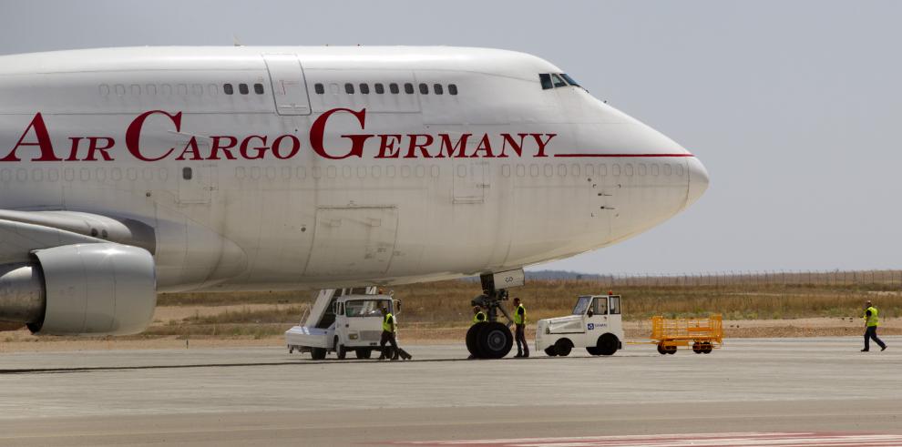 El Aeropuerto de Teruel inicia su actividad industrial con el aterrizaje del primer Boeing 747