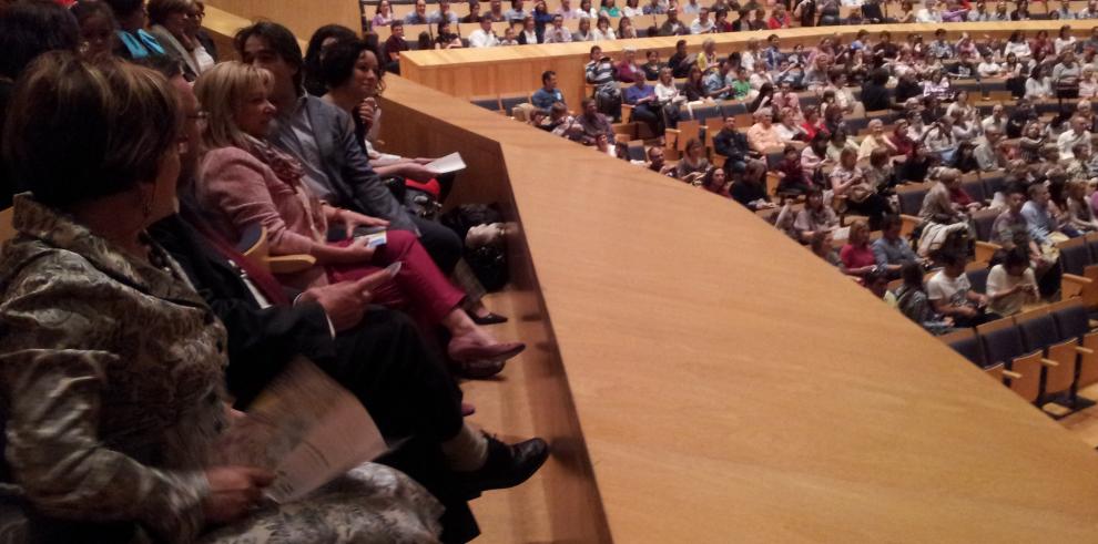 Las voces de cerca de 1.300 alumnos interpretan la cantata inédita ‘Ha pasado un ángel’