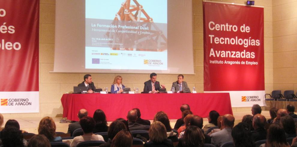 Educación e INAEM acercan el modelo de FP Dual a las empresas aragonesas