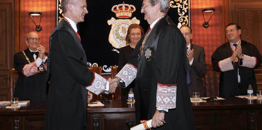 Julio Arenere, académico de la Academia Aragonesa de Jurisprudencia y Legislación