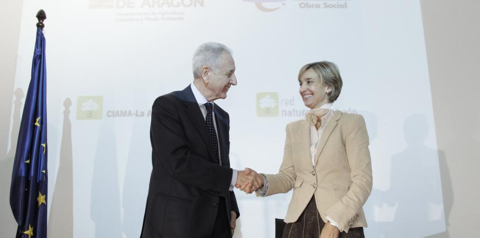 Gobierno de Aragón e Ibercaja firman un convenio para garantizar el buen funcionamiento de los Centros de Interpretación de la Naturaleza