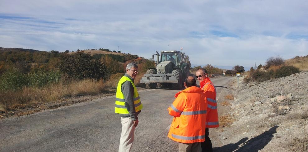 Obras Públicas, a través del  Plan Impulso, mejora el estado de la carretera A-2511 en la Comarca del Jiloca