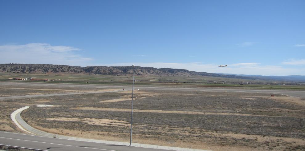 El Aeropuerto de Teruel acoge el vuelo de verificación antes de recibir los aviones de Tarmac