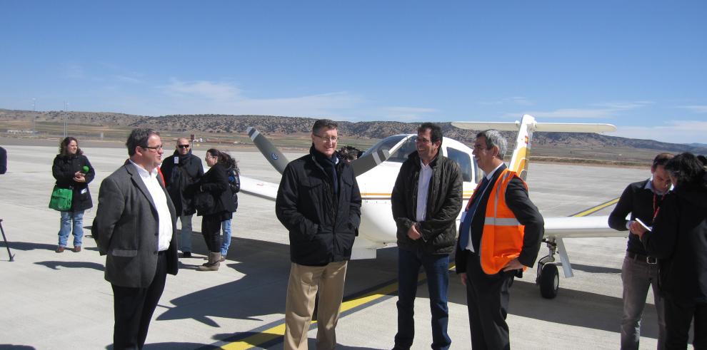 El Aeropuerto de Teruel acoge el vuelo de verificación antes de recibir los aviones de Tarmac