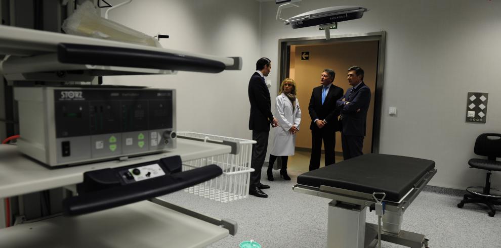 Oliván y Llombart visitan el Centro de Investigación Biomédica de Aragón 