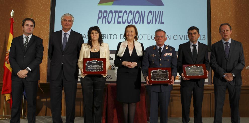 Aragón reconoce el mérito de los voluntarios de Protección Civil