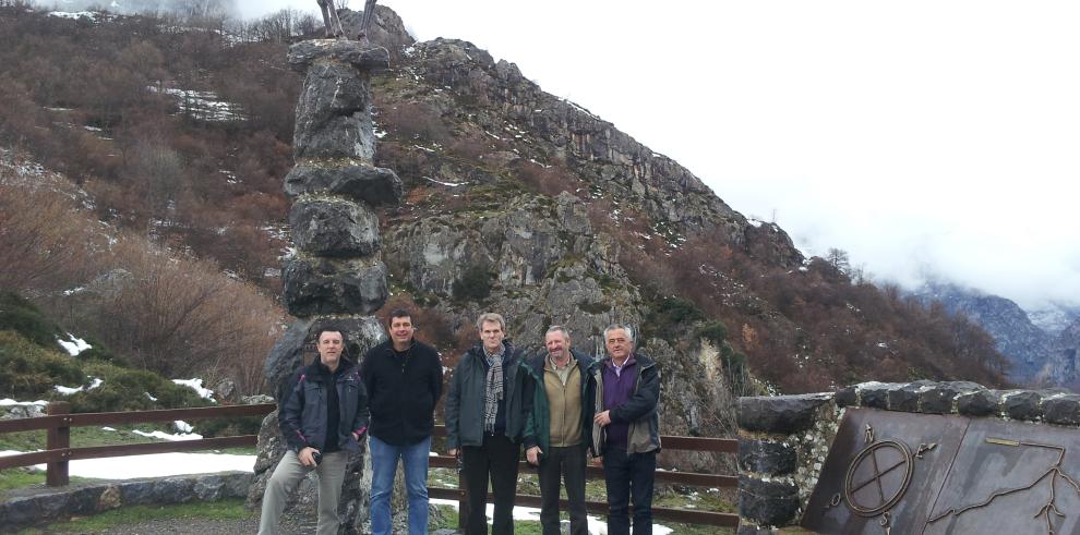 El Gobierno de Aragón y las Reservas de Caza del Pirineo estudian el modelo regional  de Castilla y León