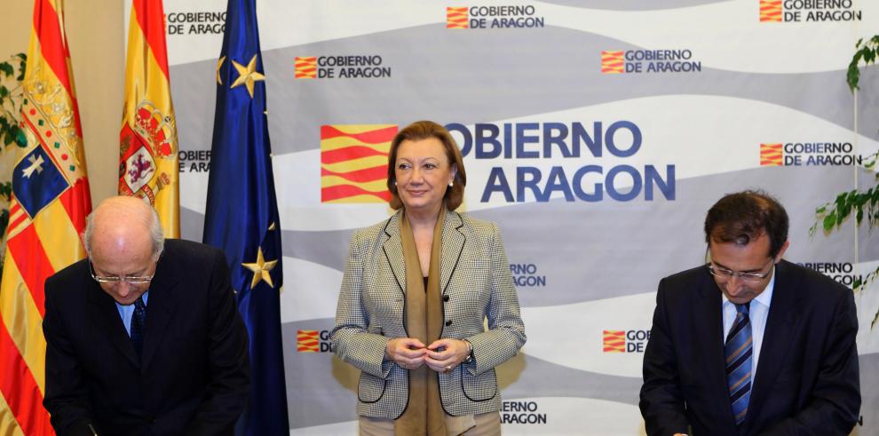 Gobierno de Aragón e Ibercaja firman la operación por la que los empresarios aragoneses podrán optar a crédito para impulsar sus proyectos