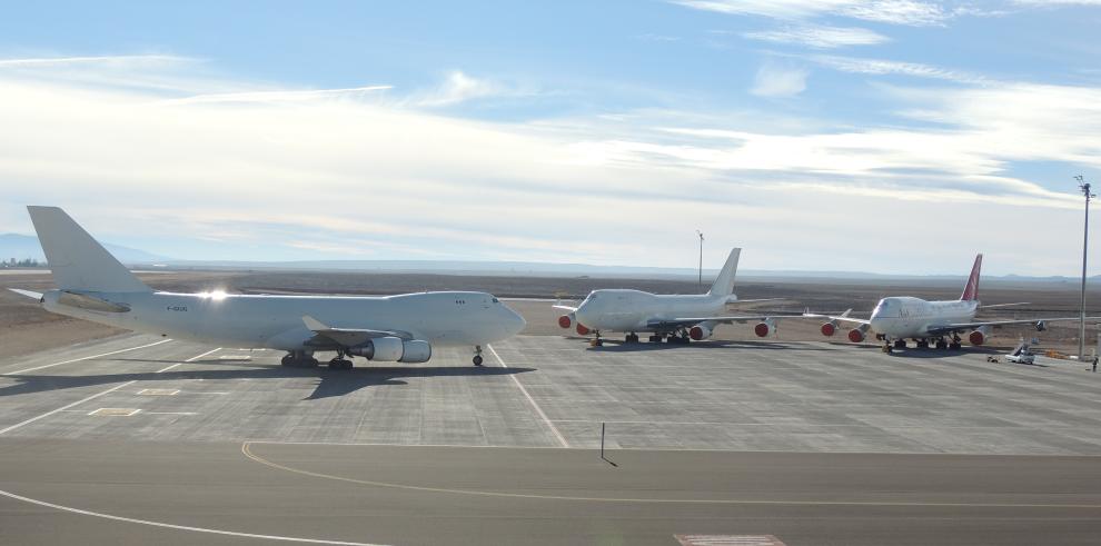 Un nuevo Boeing 747 aterriza en el Aeropuerto de Teruel procedente de Francia