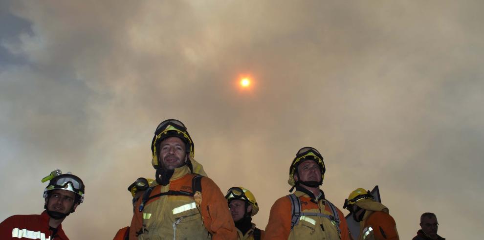 El Gobierno de Aragón hace un llamamiento a seguir las instrucciones del operativo y no adentrarse en el perímetro del incendio