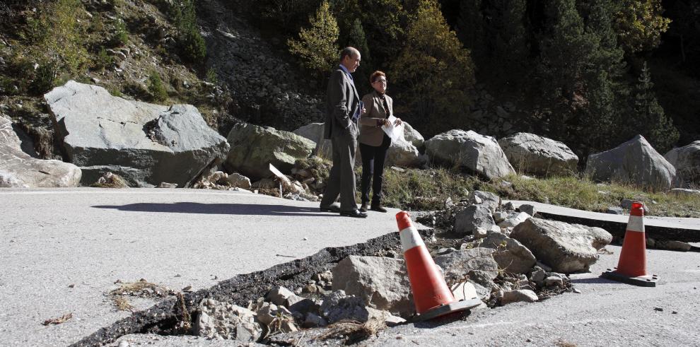 Abierta al tráfico diurno  la carretera A-2606 de acceso al Balneario de Panticosa afectada por las últimas lluvias 