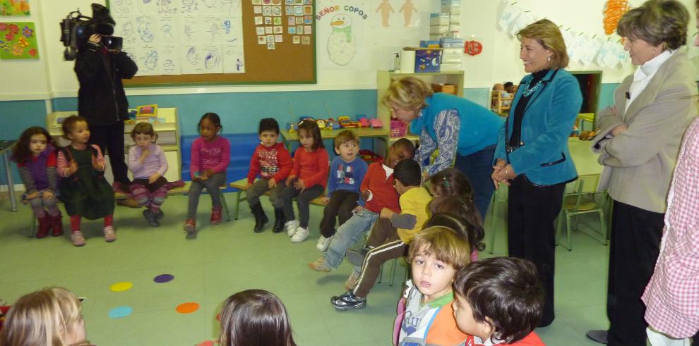 Dolores Serrat ensalza el CEIP Tenerías como ejemplo de atención a la diversidad