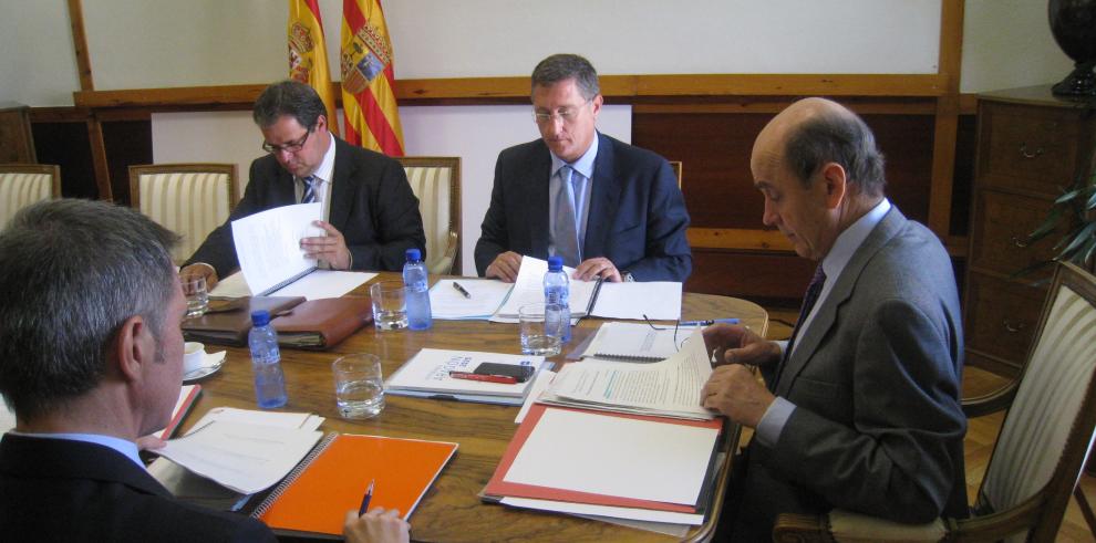 La creación de empleo en Teruel es el objetivo prioritario del nuevo consorcio del Aeródromo-Aeropuerto de Teruel