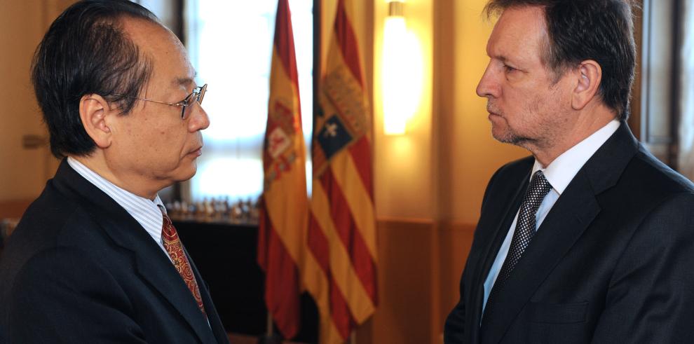 Marcelino Iglesias traslada al embajador de Japón la solidaridad de Aragón con el pueblo japonés tras el terremoto sufrido en el país