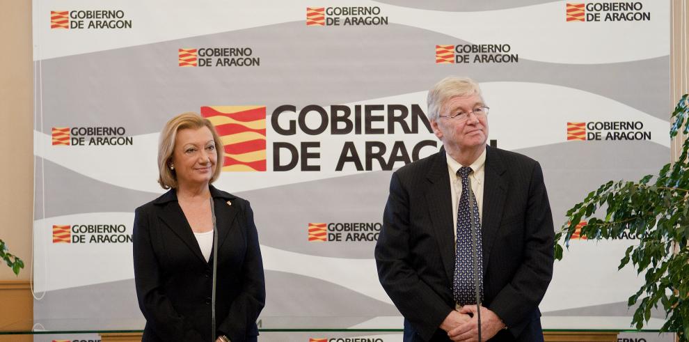 Reunión entre la Presidenta de Aragón y el Presidente de GM Europa