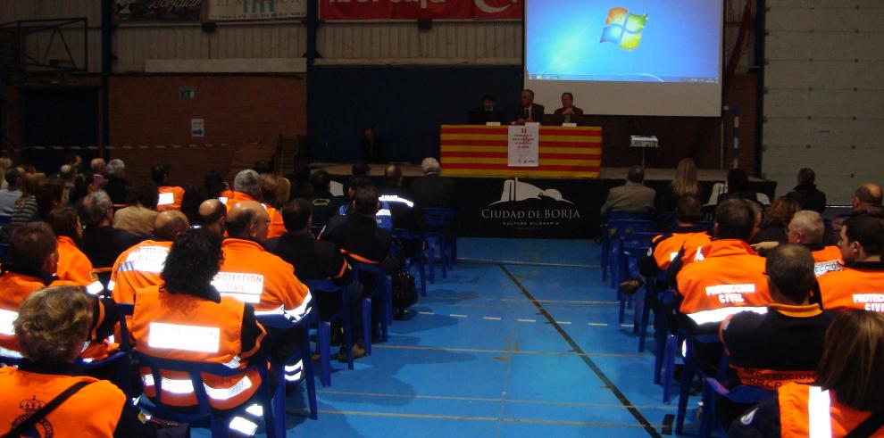 Antonio Suárez agradece el esfuerzo de los más de 1.700 voluntarios de Emergencias que operan en Aragón