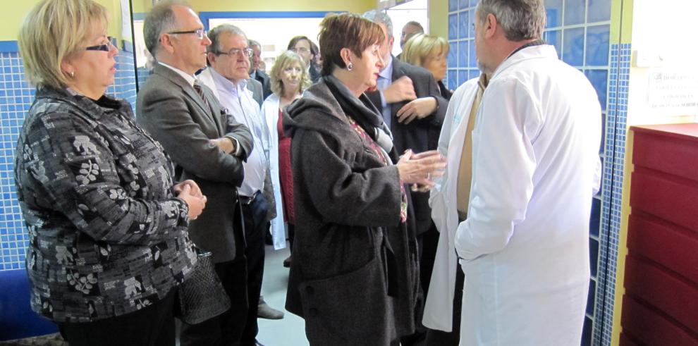 Luisa María Noeno visita la ampliación del centro de salud de Albalate de Cinca
