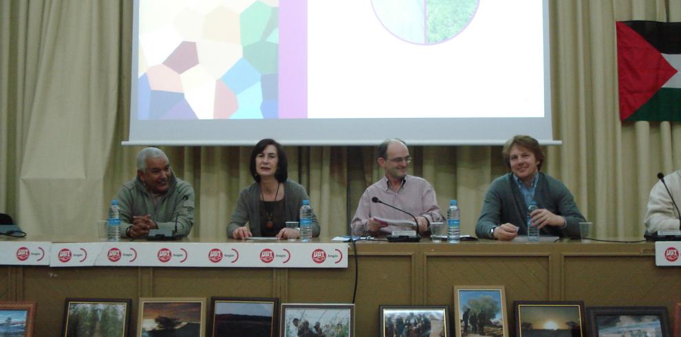 Ana Fernández ha presentado un libro sobre el desarrollo agrícola en el Sáhara