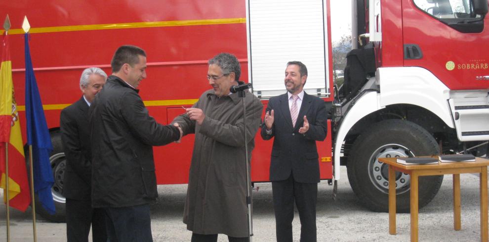 Las Comarcas de La Jacetania, Alto Gállego y Sobrarbe disponen de nuevos medios materiales específicos para  la lucha contra los incendios y  para atender a la población en  las distintas situaciones  de emergencia que se puedan generar, con el objetivo d