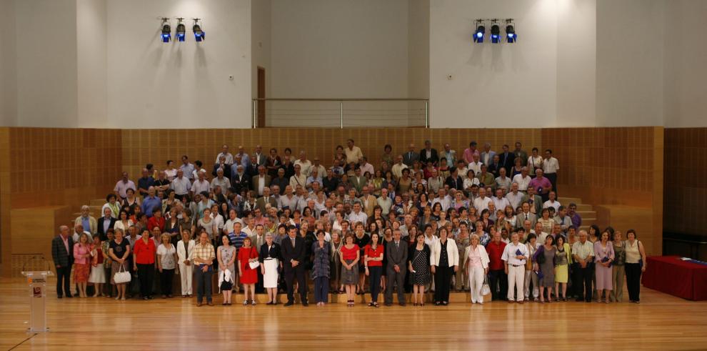 Homenaje a los 422 docentes que se jubilan este año en la provincia de Zaragoza