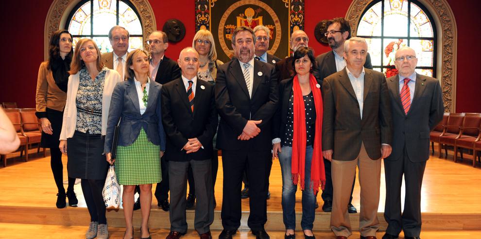 Alberto Larraz asiste a la presentación del Marco Estratégico Zaragoza 2020