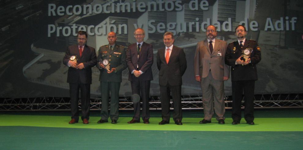 El Centro de Emergencias 112 SOS Aragón, dependiente del Departamento de Política Territorial, Justicia e Interior del Gobierno de Aragón, ha sido distinguido con el Premio de Protección y Seguridad que otorga el ente Administrador de Infraestructuras Fer