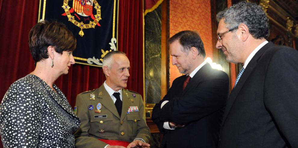 El presidente de Aragón recibe el premio General Palafox de la Comandancia Militar de Zaragoza y Teruel