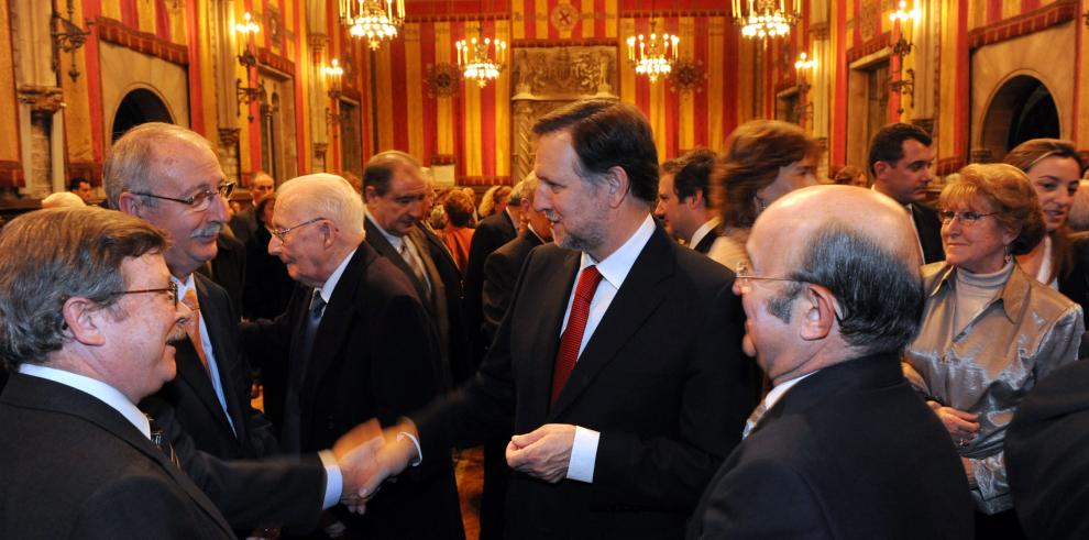 Entrega de la Medalla de Oro de Barcelona al Centro Aragonés 