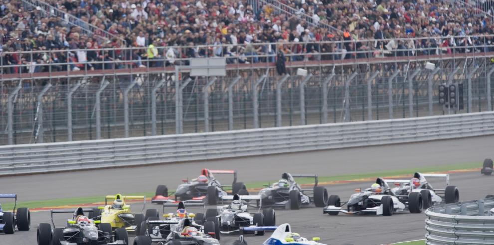 Se adjuntan fotografías de la última jornada de las World Series by Renault en MotorLand Aragón