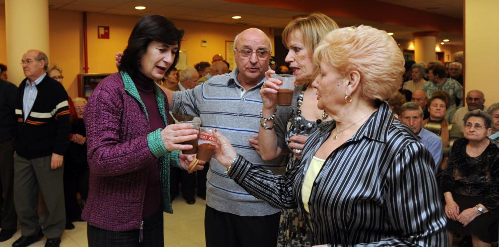 El hogar de San Blas de Zaragoza celebra la festividad de su patrón

