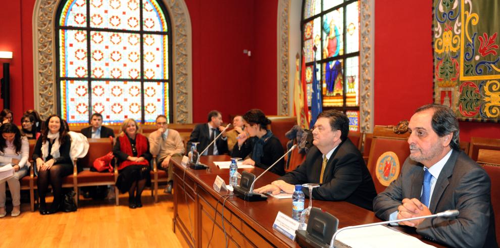 El Consejero de Ciencia, Tecnología y Universidad ha asistido al acto de bienvenida a los estudiantes extranjeros en la Universidad de Zaragoza