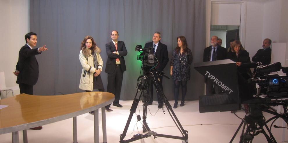 El consejero de Medio Ambiente, Alfredo Boné, visita la Universidad San Jorge