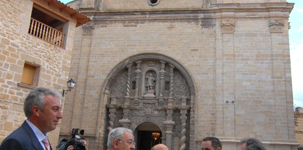 Concluyen las obras en la techumbre y la torre de la iglesia parroquial de Valjunquera