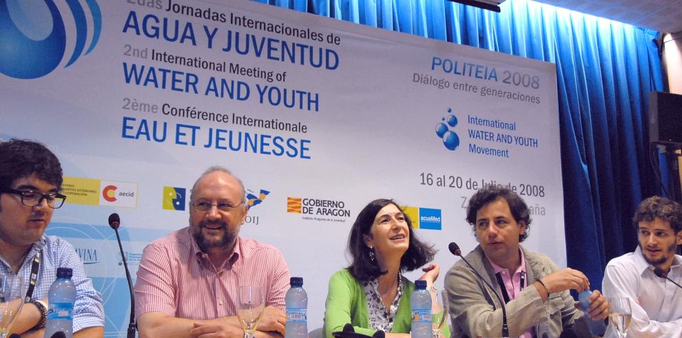 El movimiento mundial de jóvenes en defensa del agua se consolida en Zaragoza