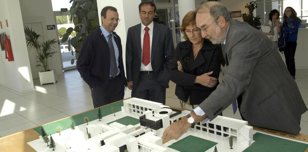 María Victoria Broto conoce durante su visita  al ITA los proyectos más innovadores que hacen de este centro un referente nacional en investigación tecnológica