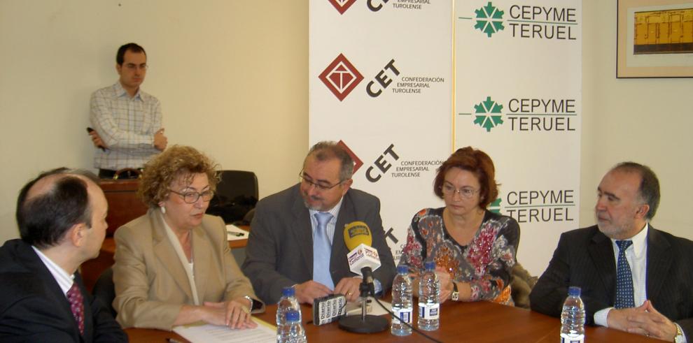 Imágenes de la rueda de prensa en Alcañiz
