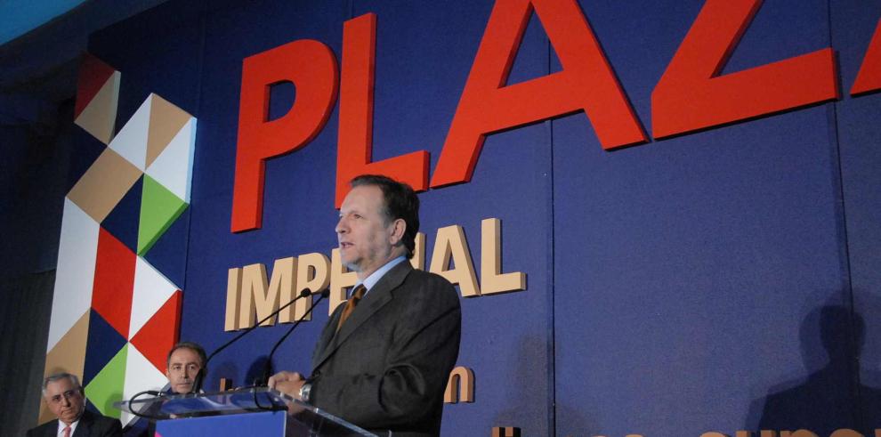 El presidente Iglesias asiste a la presentación de PLAZA Imperial