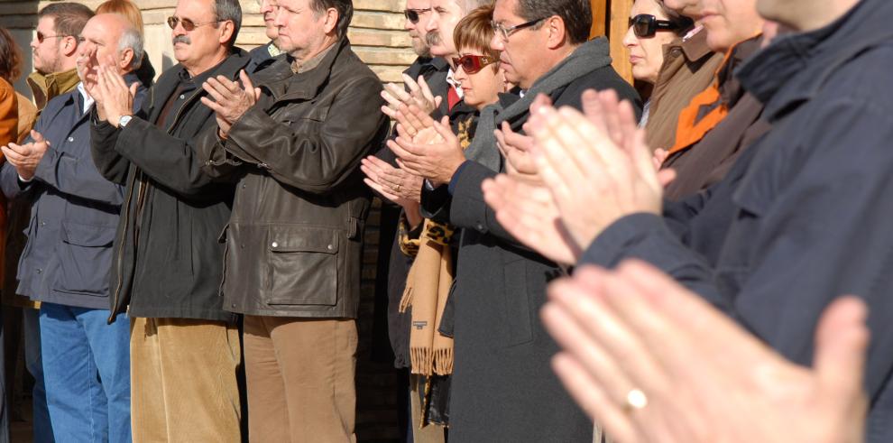 El presidente de Aragón, Marcelino Iglesias, asiste en Zaragoza a la concentración de condena del atentado de ETA