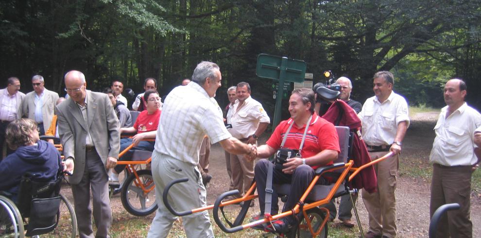 Imágenes de la presentación de las sillas de ruedas adaptadas para senderismo en el Parque Nacional de Ordesa y Monte Perdido