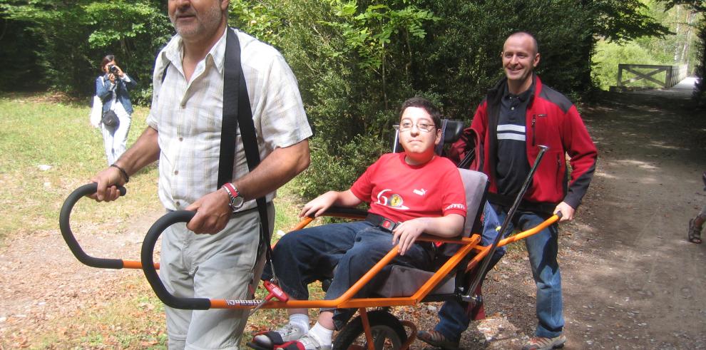 Imágenes de la presentación de las sillas de ruedas adaptadas para senderismo en el Parque Nacional de Ordesa y Monte Perdido