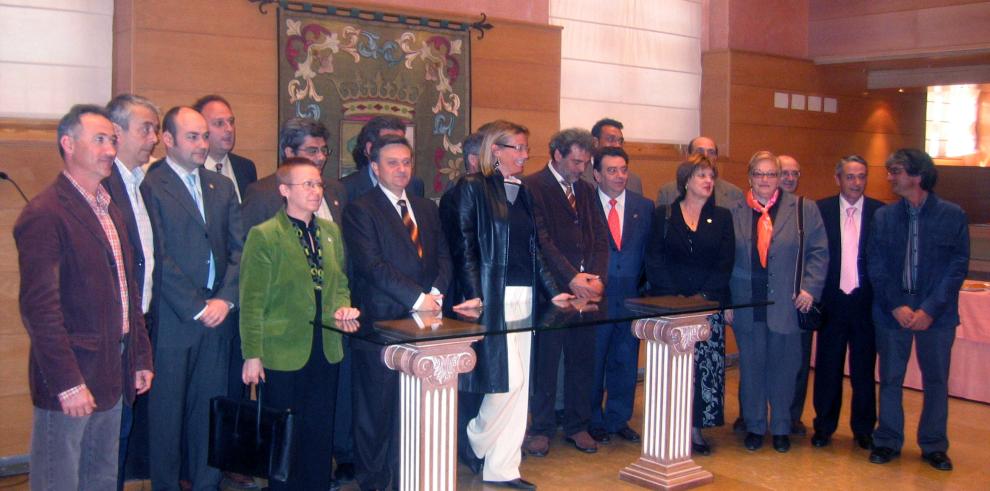 La consejera de Educación, Cultura y Deporte, Eva Almunia, ha participado en la creación del Consorcio del Patrimonio Ibérico de Aragón