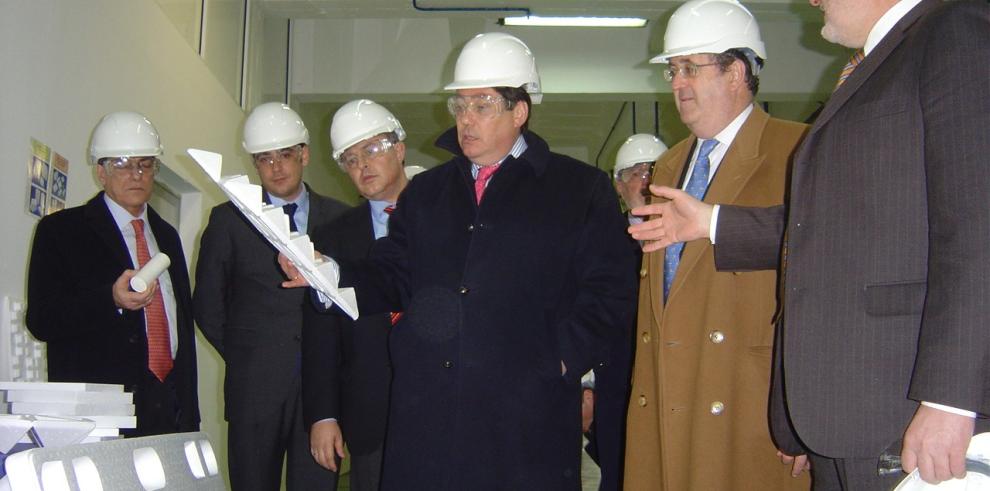 El consejero Aliaga visita la empresa Polidux de Monzón que ha desarrollado una nueva tecnología EPS
