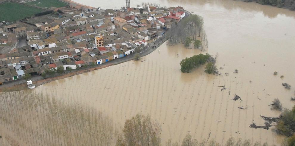 Imágenes desde el aire de la situación de la crecida del río Ebro