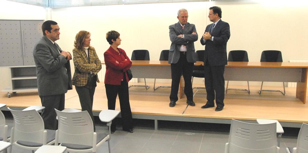 El presidente del Gobierno de Aragón, Marcelino Iglesias, ha visitado esta tarde la comarca de Valdejalón