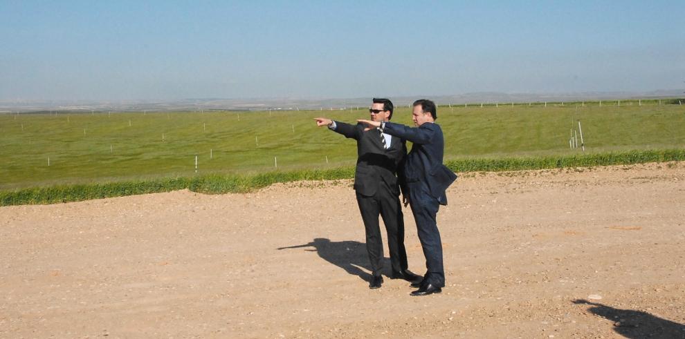 El presidente del Gobierno de Aragón, Marcelino Iglesias, ha visitado esta tarde la comarca de Valdejalón